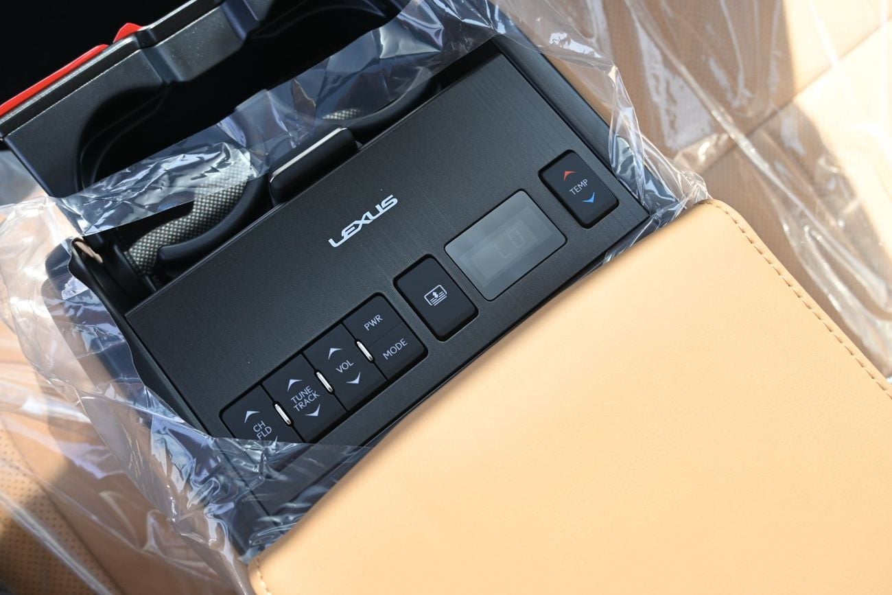 Lexus ES350 Exclusive 3.5L Lexus ES350 3.5L V6 Petrol, Color White Model 2025