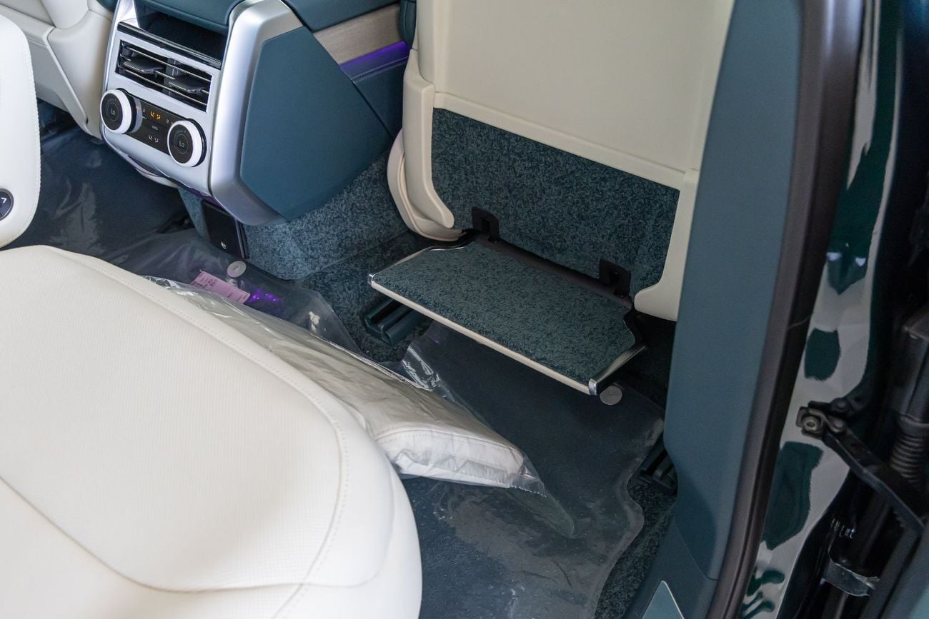 Land Rover Range Rover SV LWB P615 Range Rover | Vogue | SV | GCC | 4.4L Twin-Turbo V8 | SWB | AWD | VIP Rear Seats | 2026