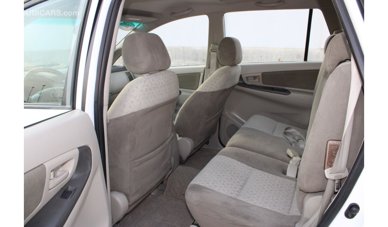 Toyota Innova Toyota Innova 2015 GCC in excellent condition without accidents, very clean from inside and outside