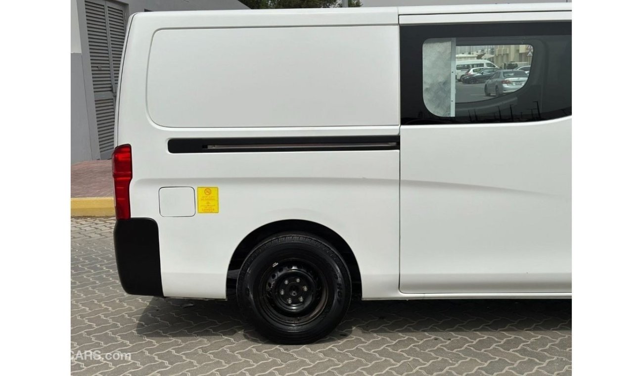 نيسان أورفان GCC 5 SEAT VAN