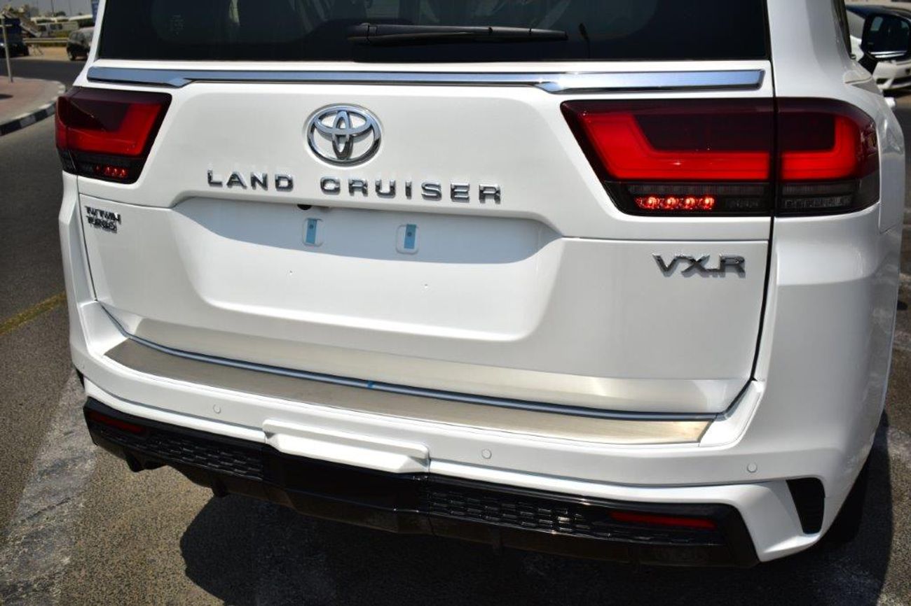 Toyota Land Cruiser VXR 3.3L