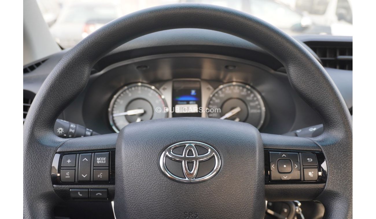 Toyota Hilux 2023 Toyota Hilux 2.7L Petrol 4WD