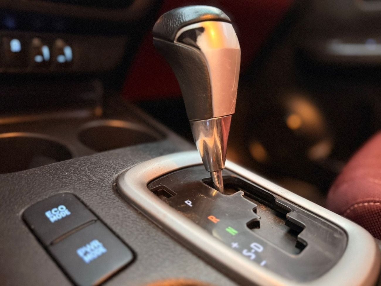 تويوتا هيلوكس S GLX 2.4L AWD A/T