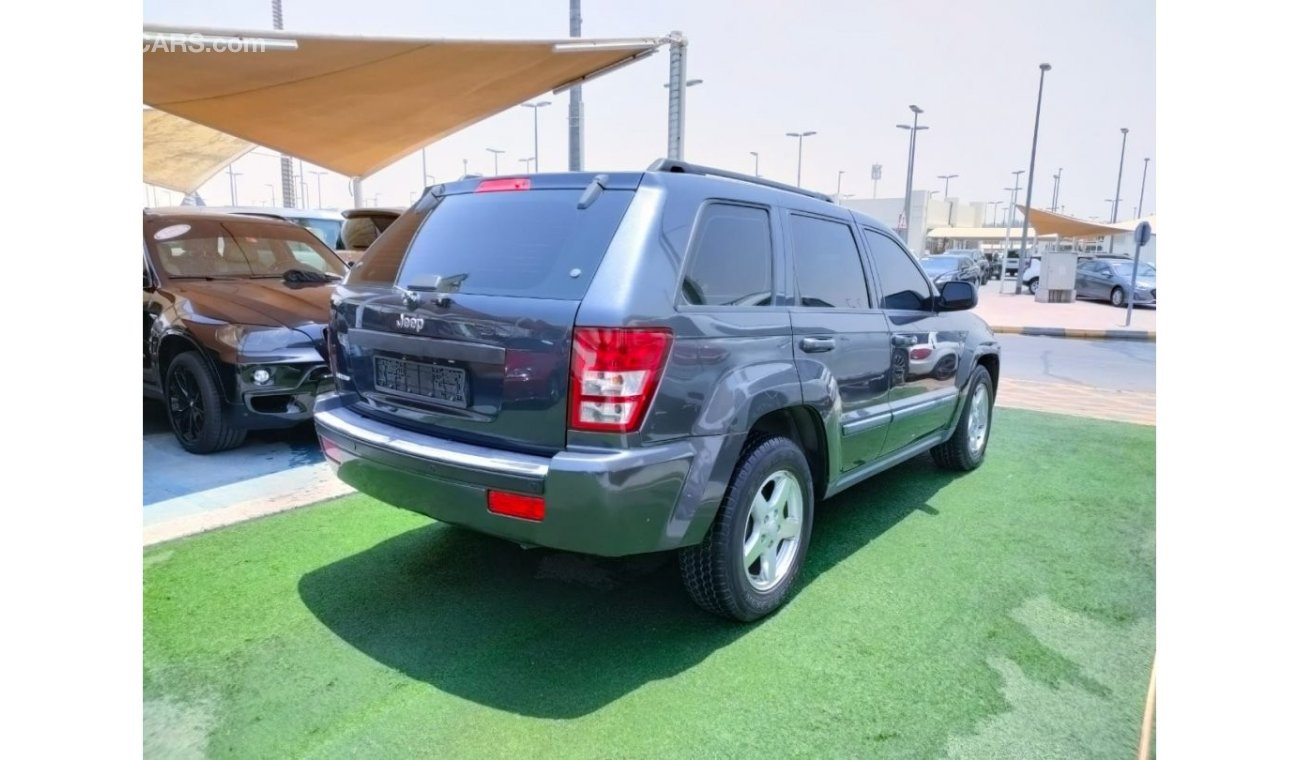 Jeep Grand Cherokee Laredo