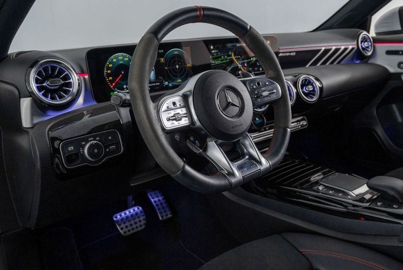 مرسيدس بنز A 35 AMG 4MATIC Hatchback