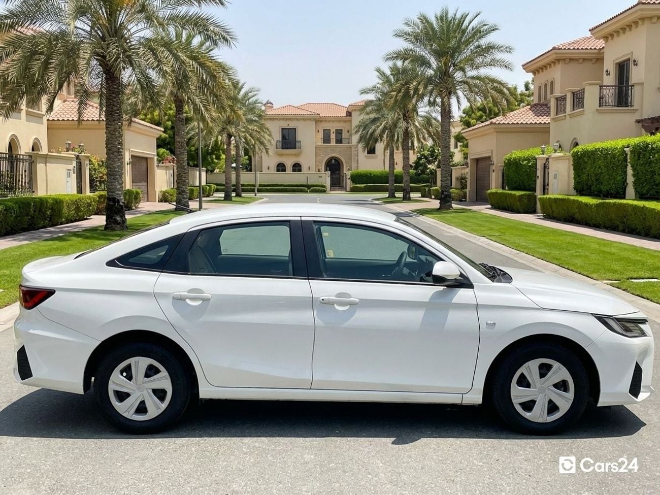 Toyota Yaris 1.5L E 1.5L 2023 | 0 DP | 622/Month | 30 Day Return | Service History