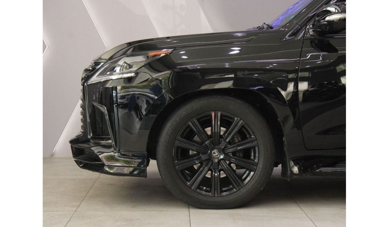 Lexus LX 570 Signature Black Edition