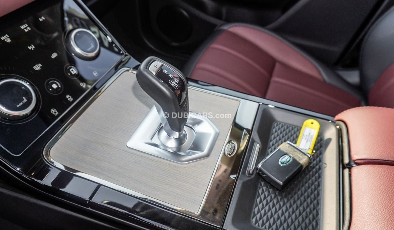 Land Rover Range Rover Evoque P300e Hybrid