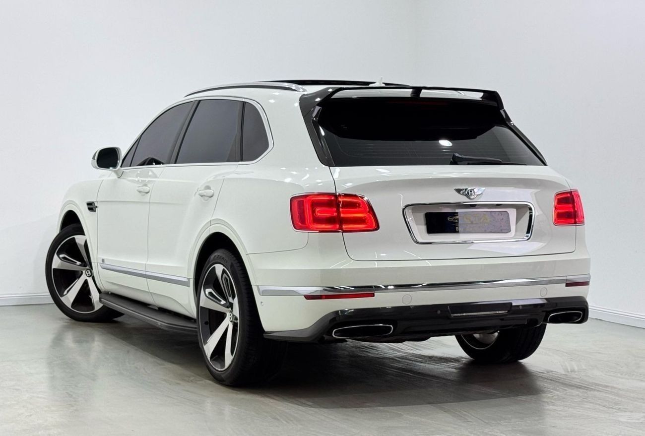 بنتلي بينتايجا First Edition W12 2017 Bentley Bentayga First Edition W12, 2025 Bentley Warranty, Full Options, GCC