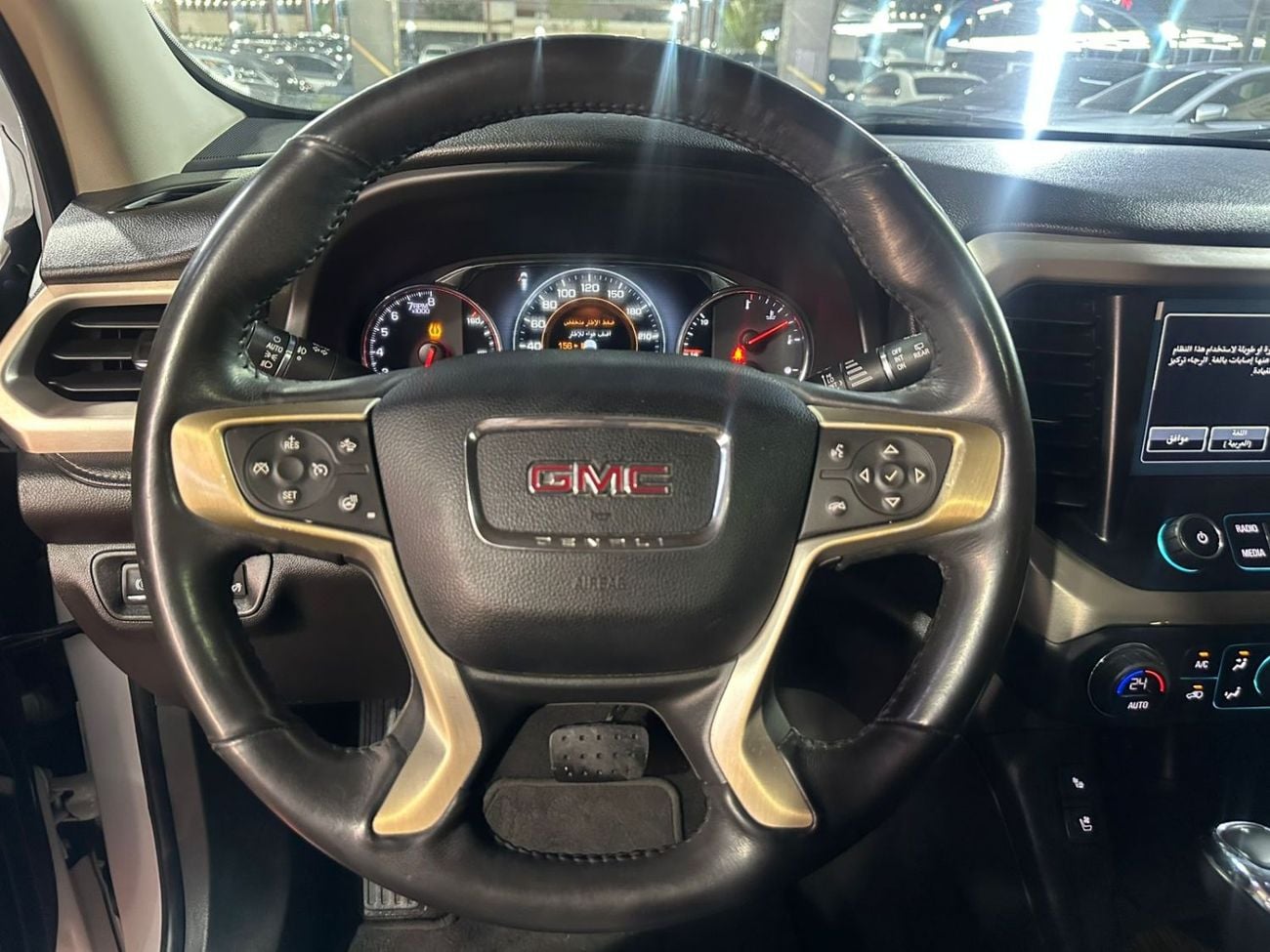 GMC Acadia DENALI