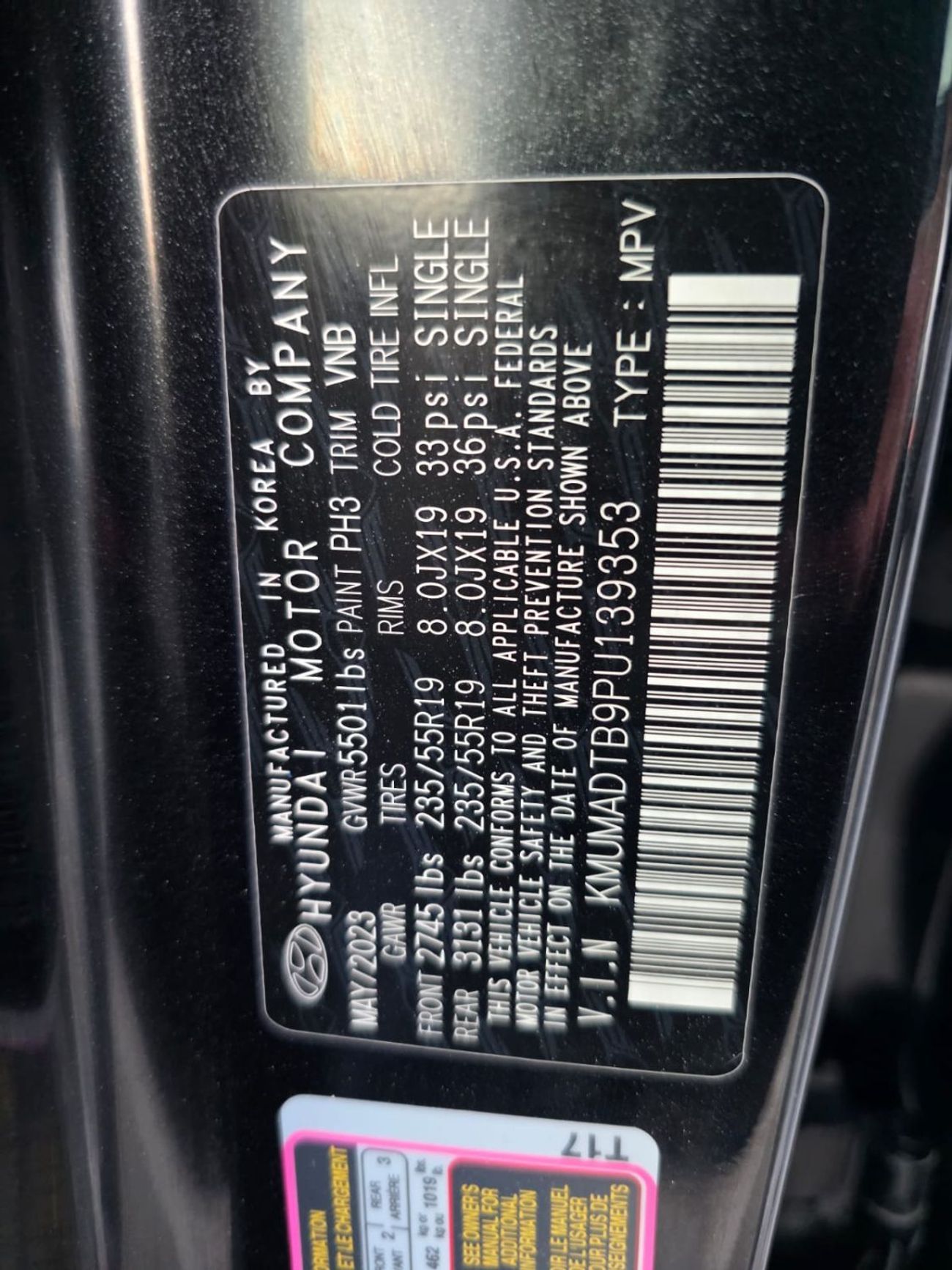 Genesis GV70 2023 Model 2.5L engine Panoramic roof and 4x4