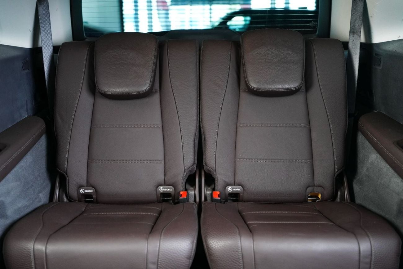 Mercedes Benz GLS450 4MATIC GCC-High Specs-Ultra Luxury SUV-FSH-Well maintained