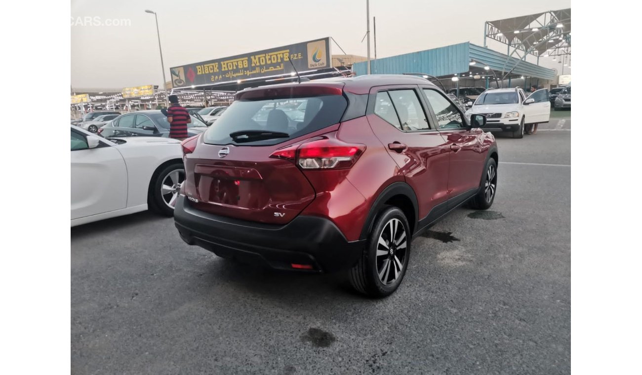 Nissan Kicks SV