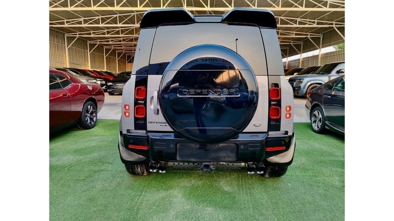 لاند روفر ديفندر P400 90 HSE Warranty one year