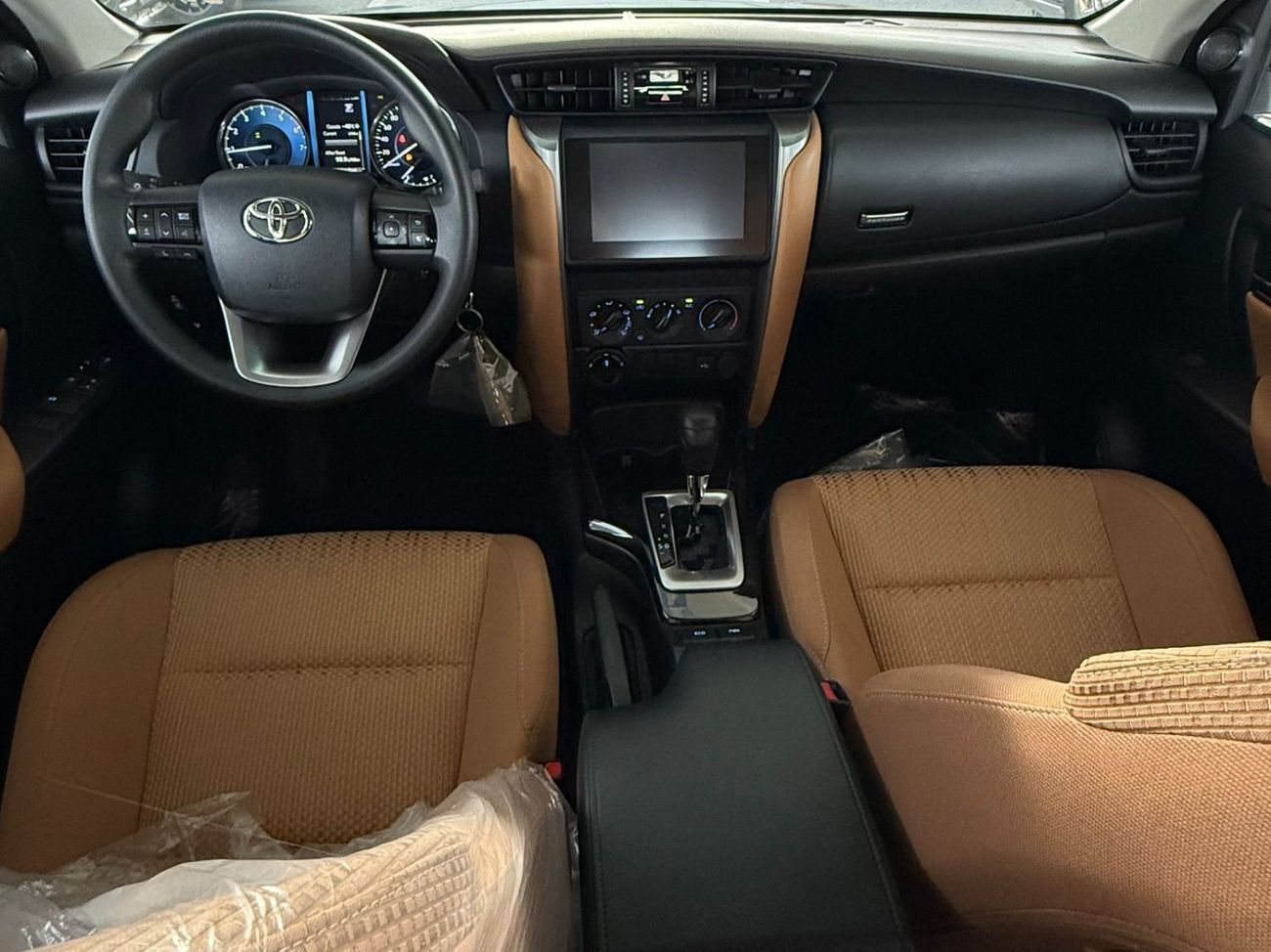 Toyota Fortuner 2.7 4X4 AUTOMATIC **EXPORT ONLY**التصدير فقط خارج الخليج**