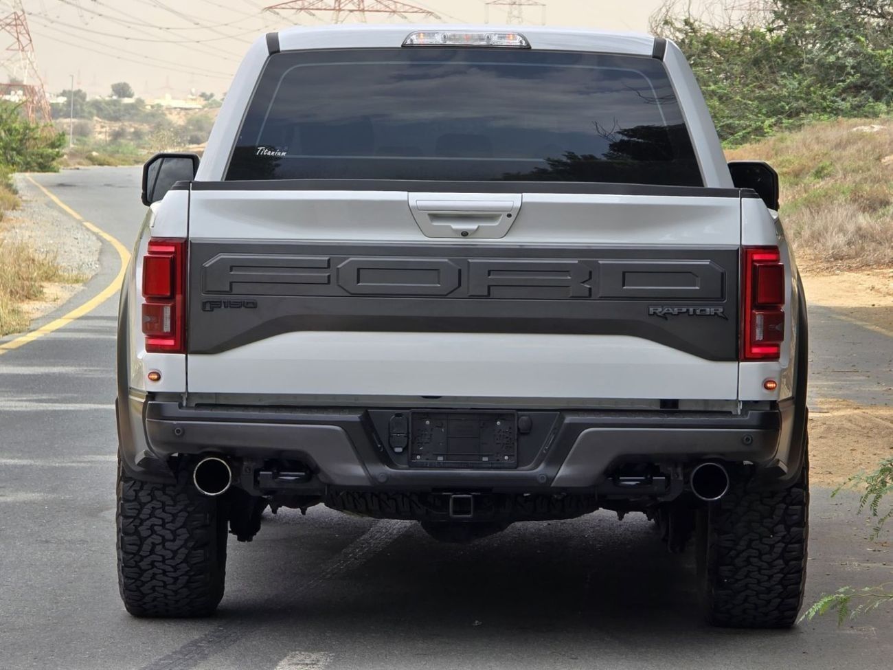 فورد إف-150 رابتور FORD F-150 RAPTOR 2018 GCC ORGINAL PAINT // ACCIDENT FREE // GOOD CONDITION