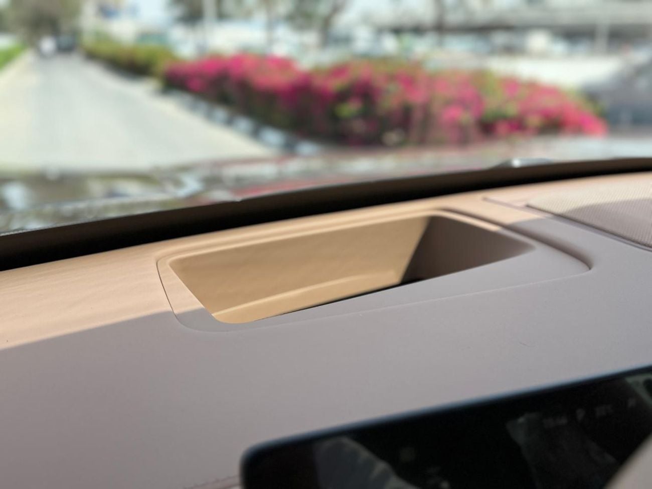 دونج فينج إم هيرو إم 817