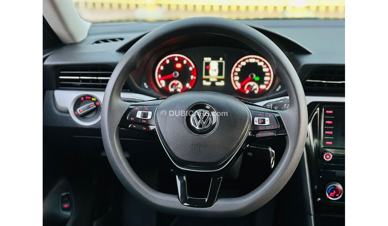 Volkswagen Passat Comfortline 950 PM || PASSAT 2.5L || AVAILABLE 0% DP || GCC || APPLE CAR PLAY