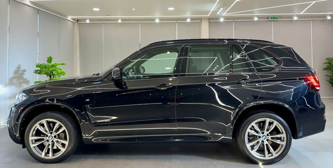 بي أم دبليو X5 50i Luxury 4.4L (7 Seater) AMAZING BMW X5 V8 || 7 SEATS || FULL OPTIONS || GCC II ACCIDENTS FREE I|