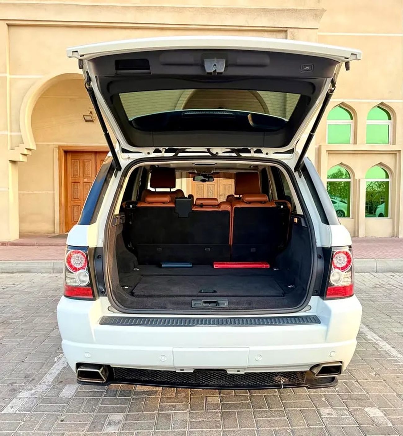 Land Rover Range Rover Sport SUPERCHARGED رنج روفر سبورت فل اوبشن خليجي Supercharged GCC Specs