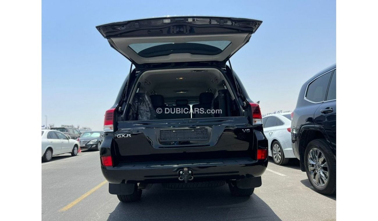 Toyota Land Cruiser 4.0L GXR V6 PETROL FULL OPTION