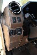 Toyota Land Cruiser Pick Up Double Cab SDLX 2.8L Diesel 4WD 5 Seater Automatic