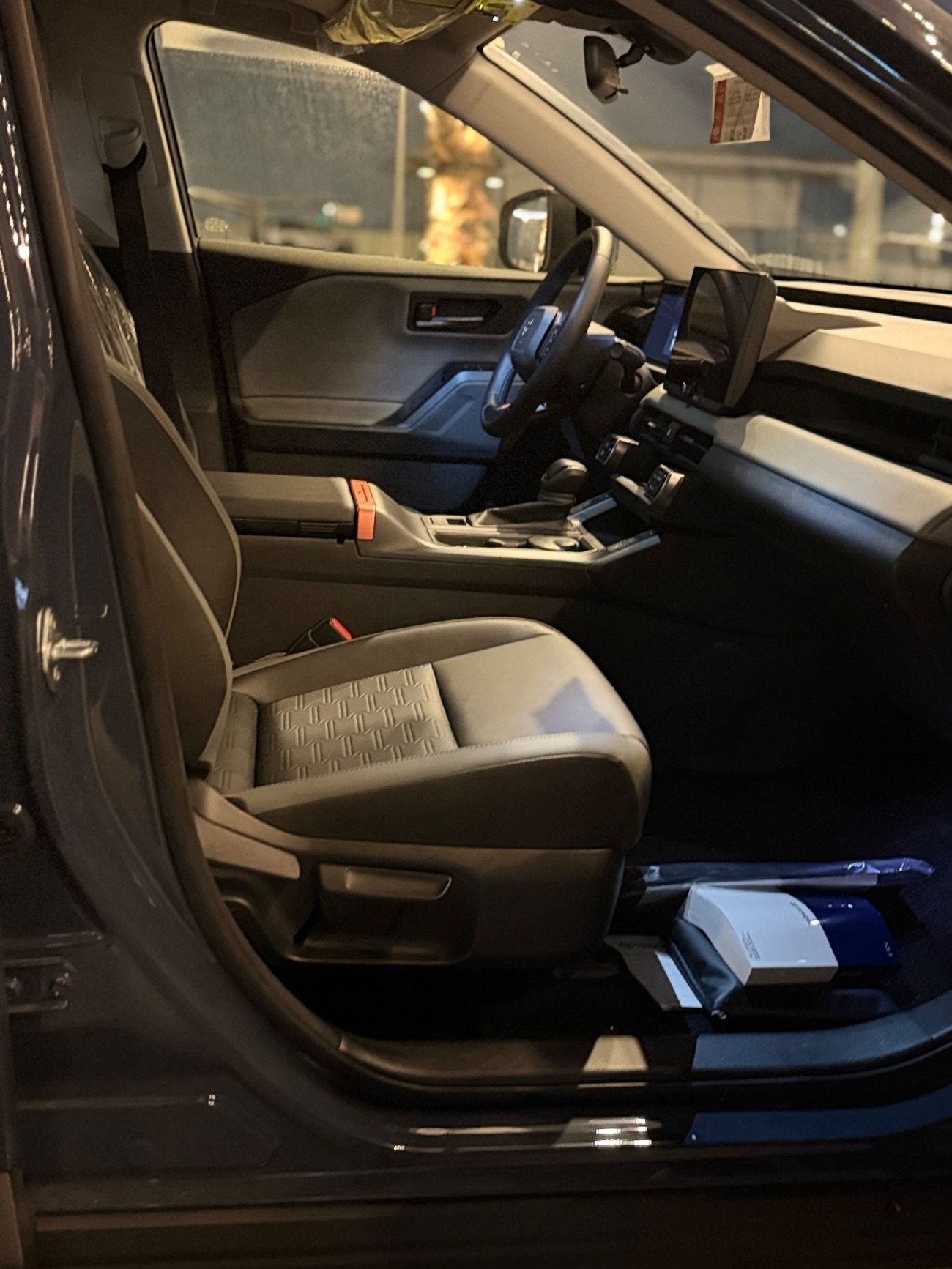 Toyota RAV4 VXR HEV HYBRID  2.5 2026