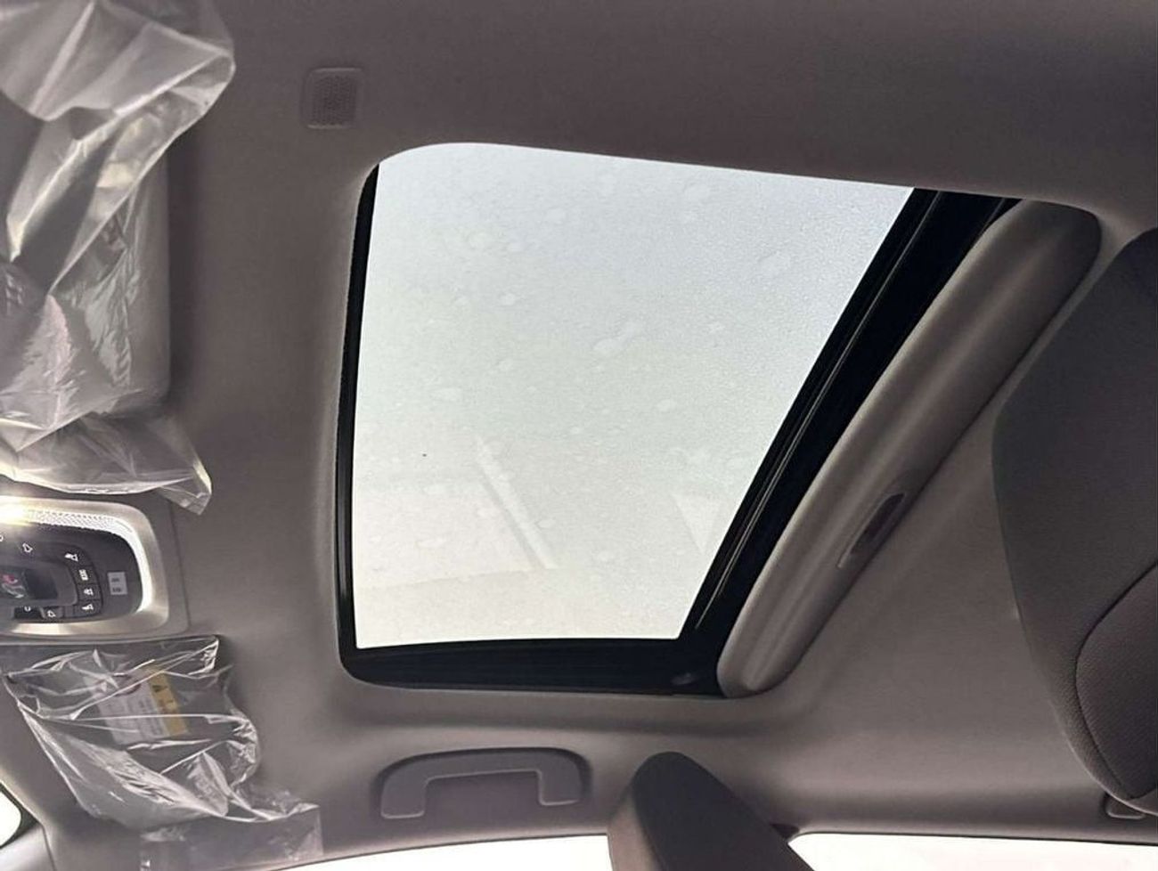 Toyota Corolla Cross 2.0L (HEV) FRONT WHEEL DRIVE 5 SEATS 5 DOOR