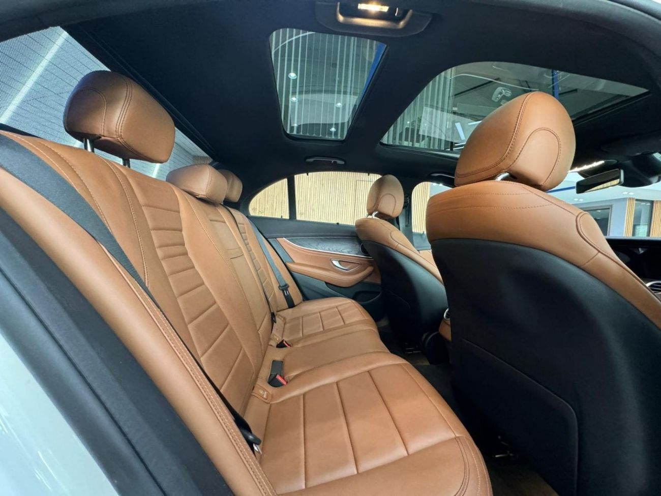 Mercedes-Benz E300 3.0L | GCC Spec | V4