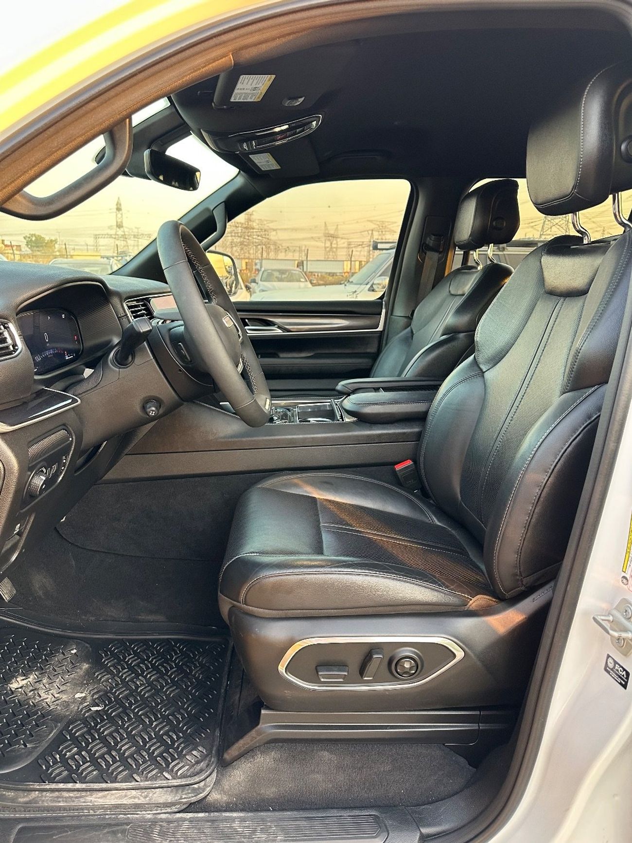 Jeep Wagoneer L Series I 2023 AWD