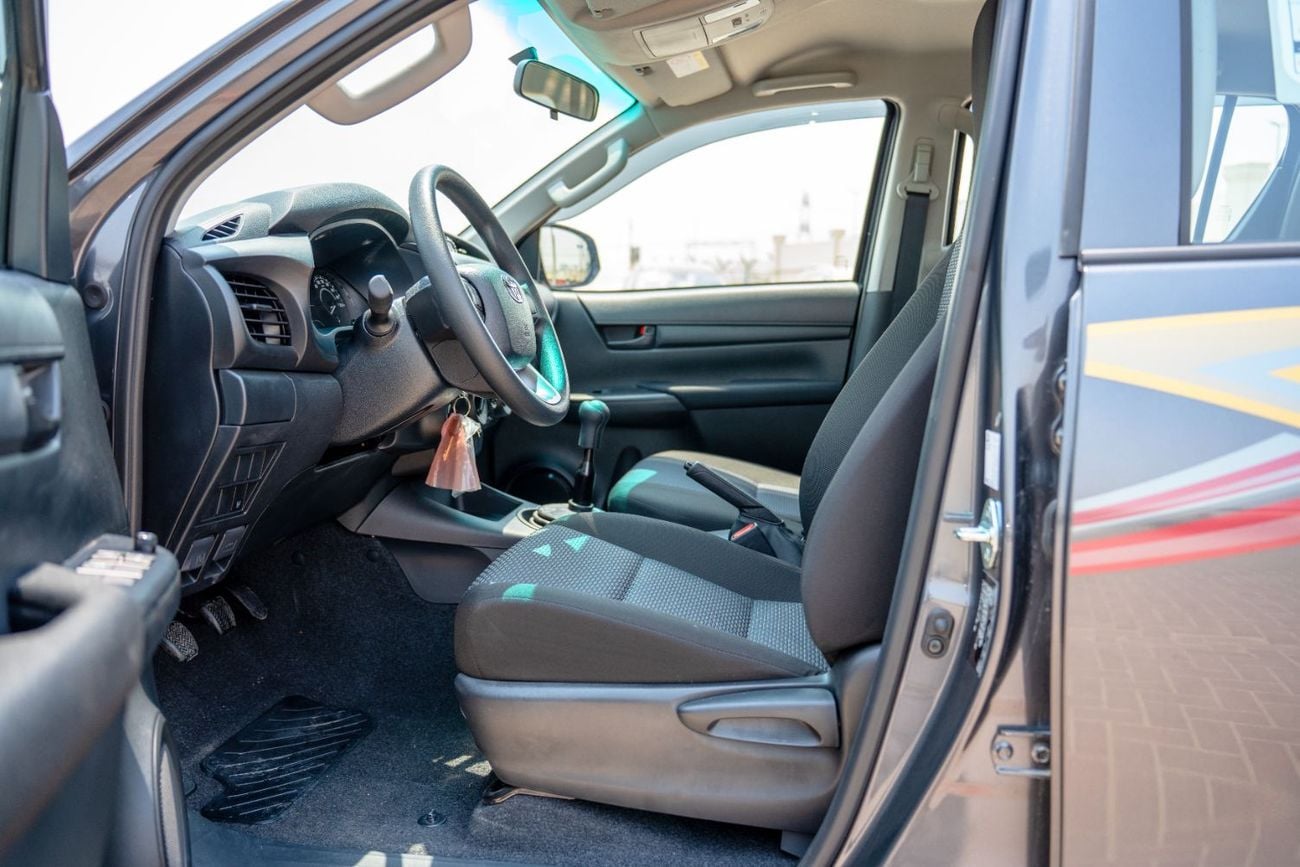 تويوتا هيلوكس Toyota Hilux 2025 2.4L Diesel 4WD Double Cab Manual