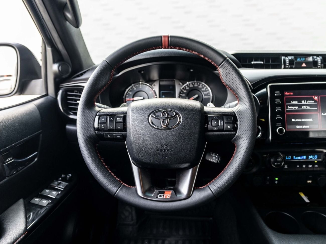 Toyota Hilux GR SPORT