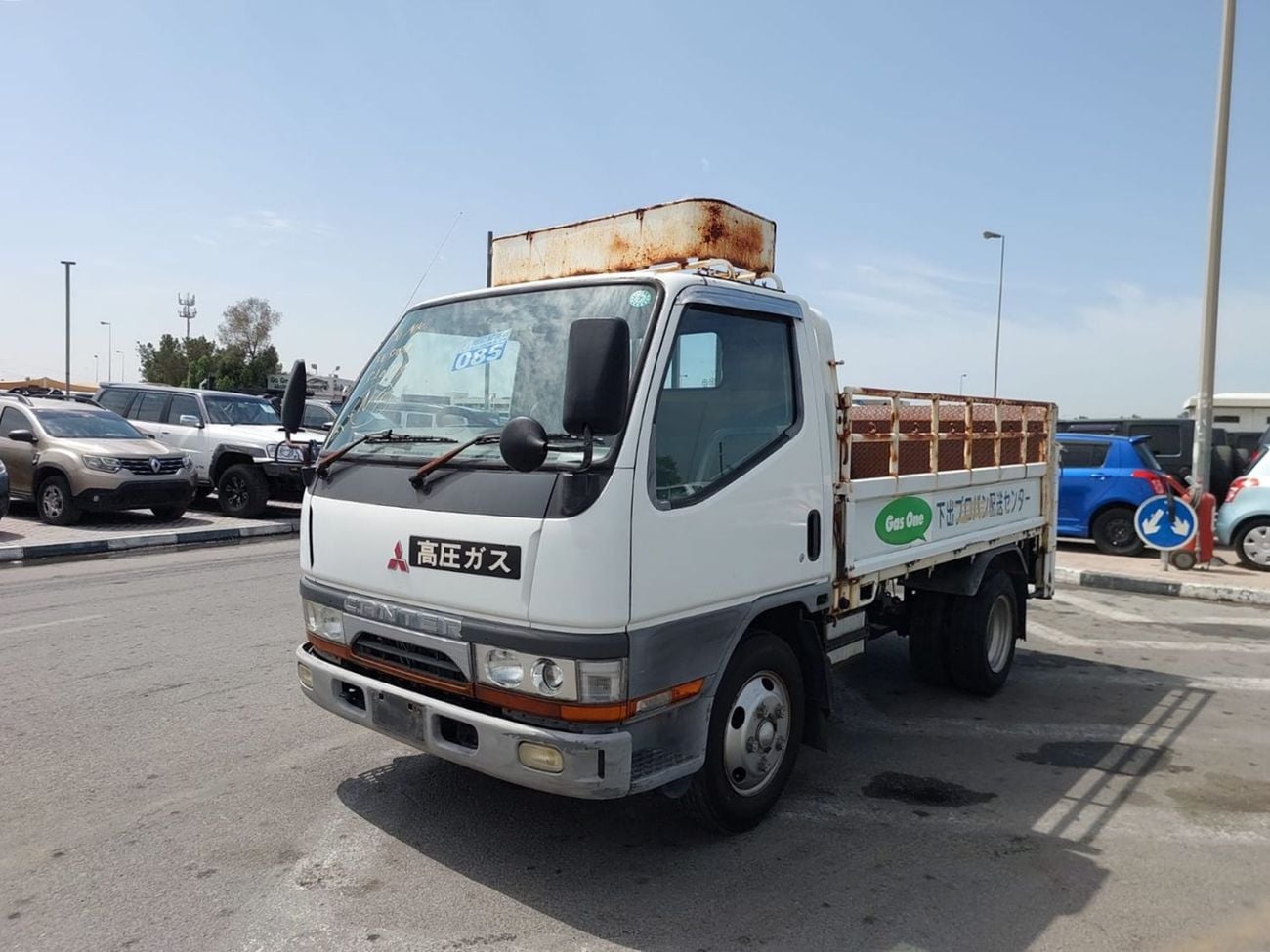 ميتسوبيشي فوسو كانتير (RAMADAN OFFER) MITSUBISHI CANTER TRUCK RHD 1997 MODEL 4.5 L DIESEL MANUAL(PM20794)