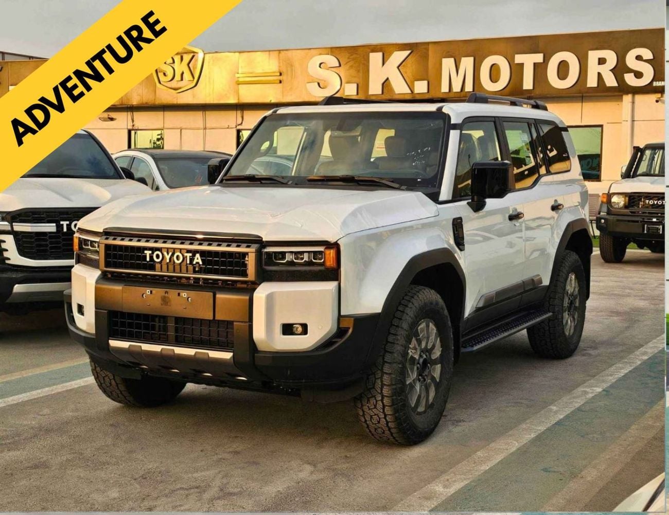 تويوتا برادو VXR ADVENTURE TURBO || 2.8L V4 DIESEL/DRIVER POWER SEAT WITH LEATHER/DVD+CAMERA /COOL BOX (CODE # PDADV2