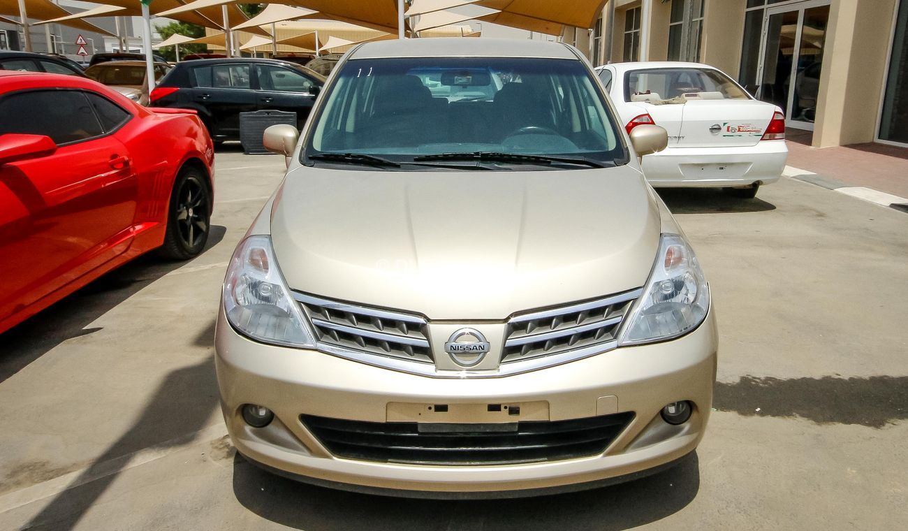 Nissan Tiida