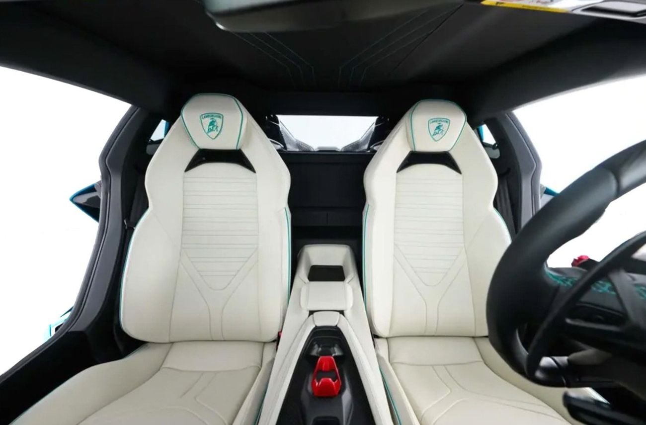 Lamborghini Revuelto