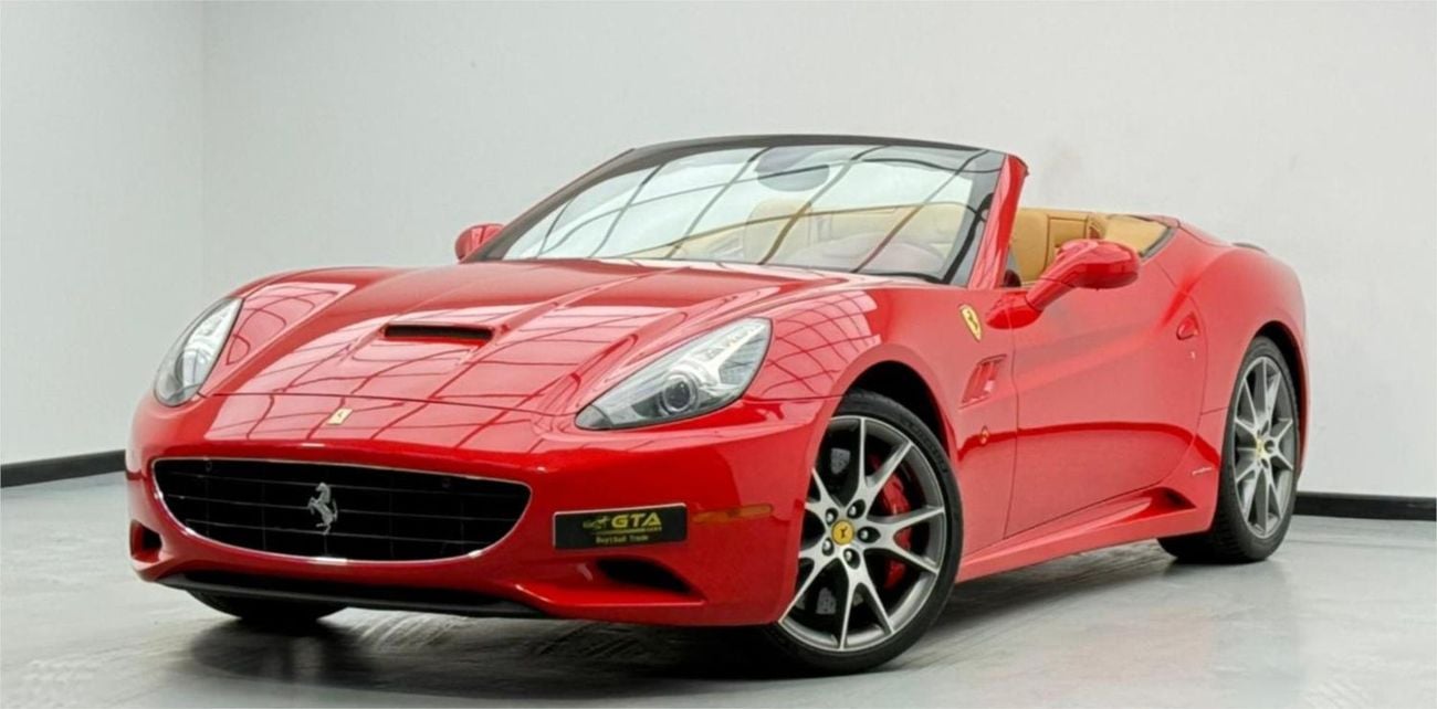 Ferrari California Std 4.3L (460 HP) 2013 Ferrari California, Ferrari Full Service History, Excellent Condition, GCC
