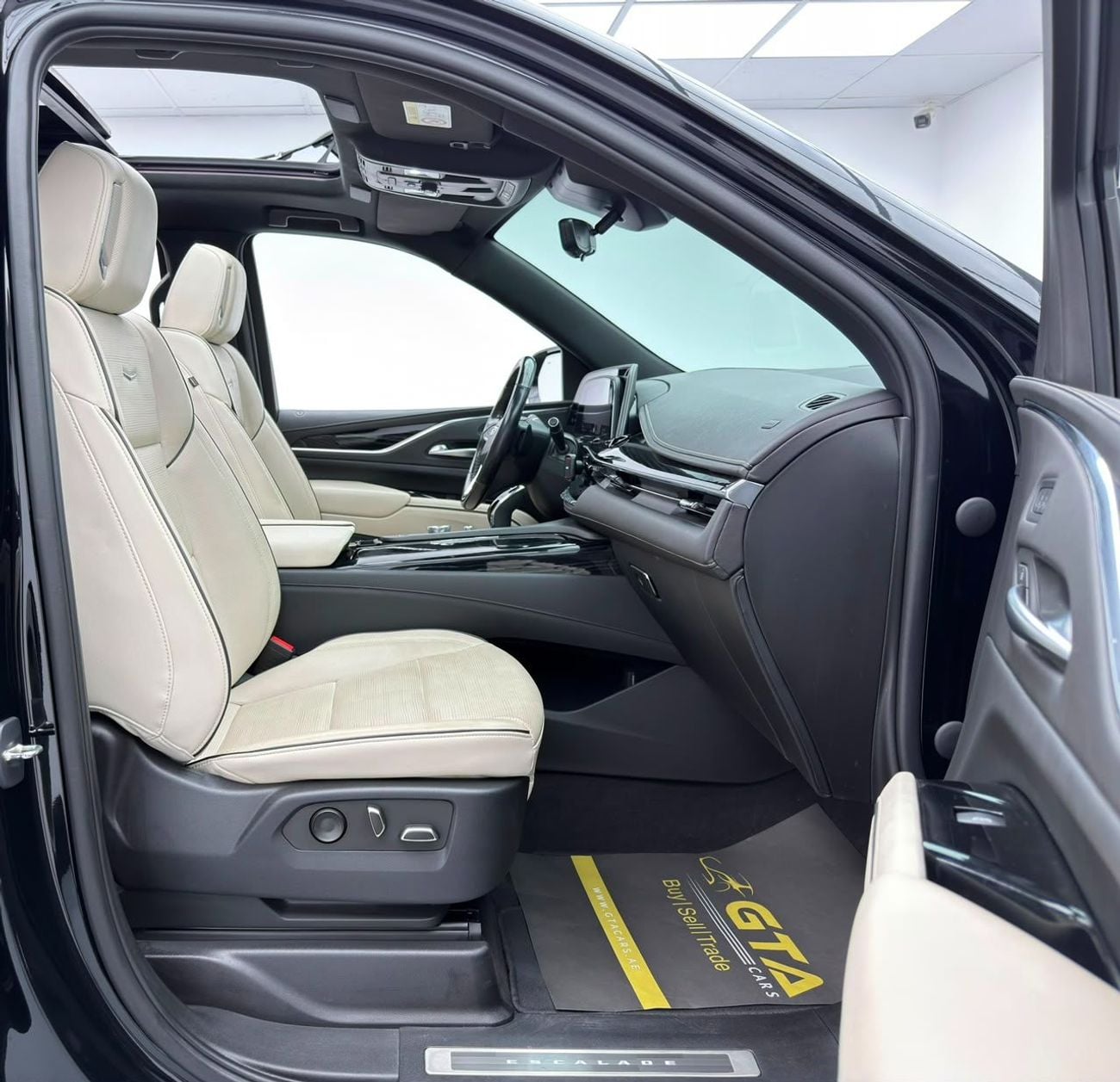 Cadillac Escalade SPORT