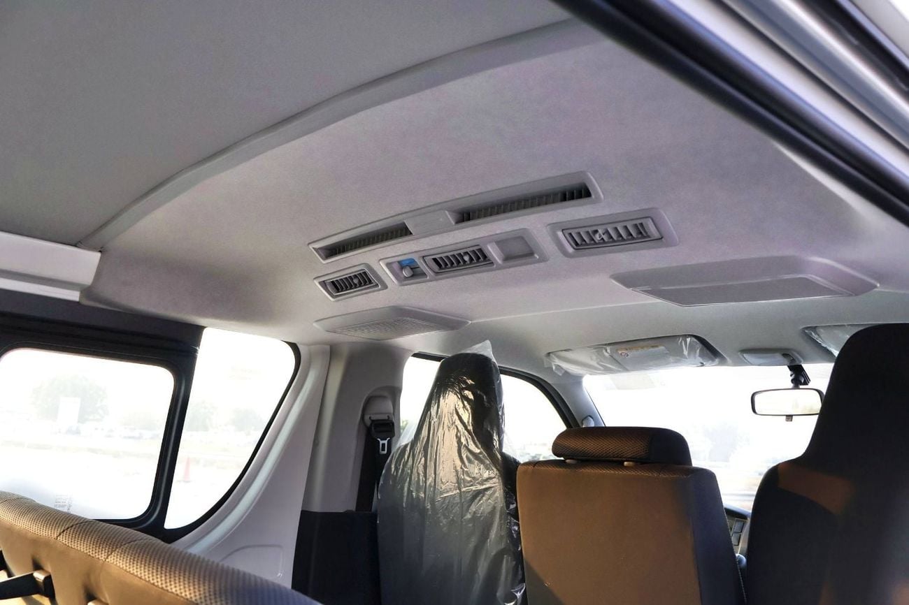 Toyota Hiace DX