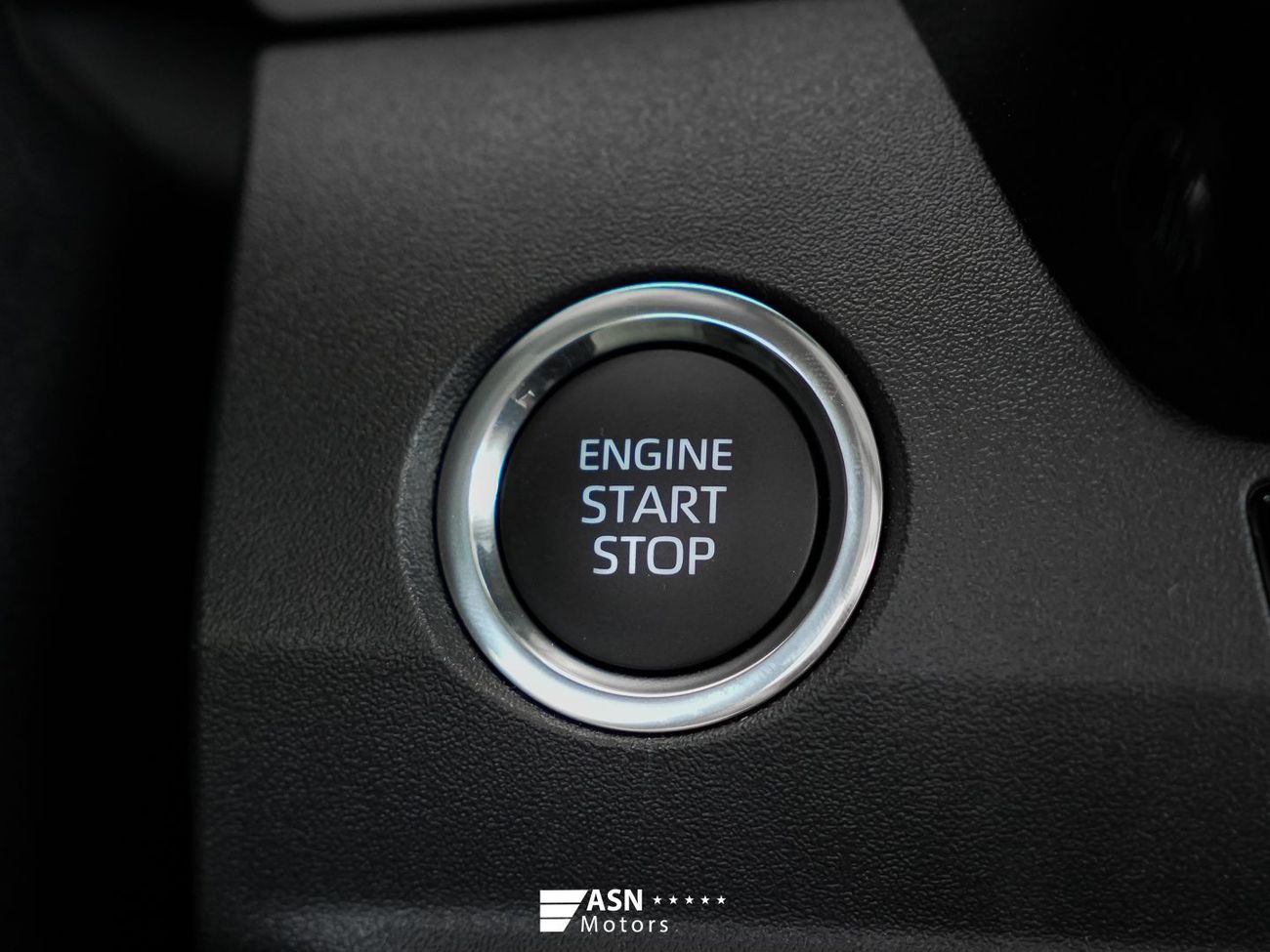 Toyota Camry 2.0 GVP Deluxe Edition 2026 (Export Price)