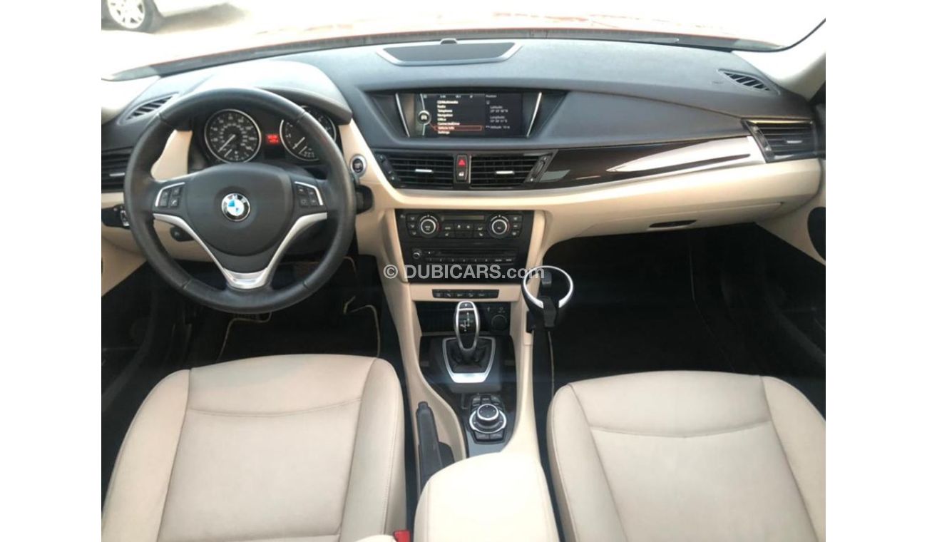 بي أم دبليو X1 موديل 2015 حاله ممتازه من الداخل والخارج فل مواصفات كراسي جلد ومثبت سرعه وردارونقطه عمياء وتواير جدد
