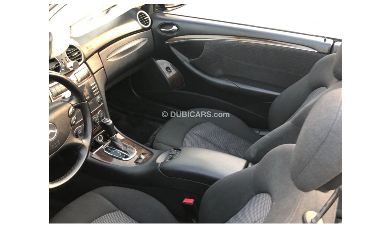 مرسيدس بنز CLK 200 موديل 2009 خليجي حاله ممتازه جدا من الداخل والخارج