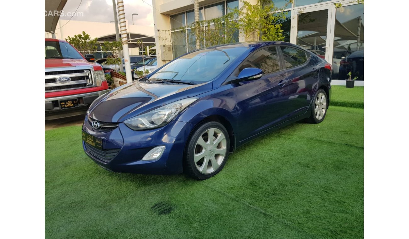 Hyundai Elantra Gulf - number one - hatch - leather - alloy wheels, in excellent condition, without any costs