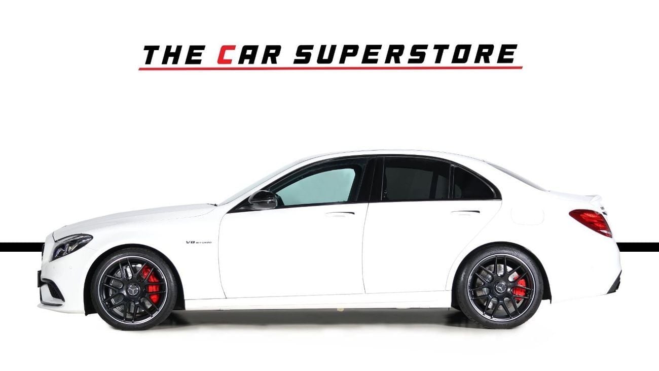 مرسيدس بنز C 63 AMG Std 4.0L Sedan 2017-MERCEDES BENZ C63 AMG-FULL SERVICE HISTORY-IMMACULATE CAR