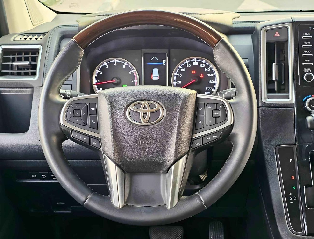 Toyota Granvia PREMIUM / FULL OPT/  ORG KMS/ ORG PAINT/ 2198 MONTHLY / LOT#8003492