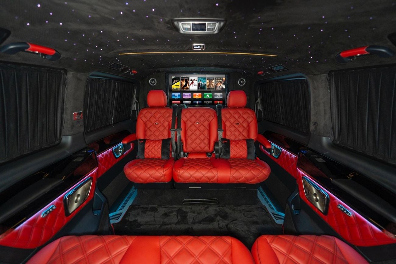 مرسيدس بنز V 300 NEW 2025 MODEL FACELIFT LUXURY EDITION MERCEDES GCC V300 with ADDITIONAL REAR AC - 2 YEARS WARRANTY