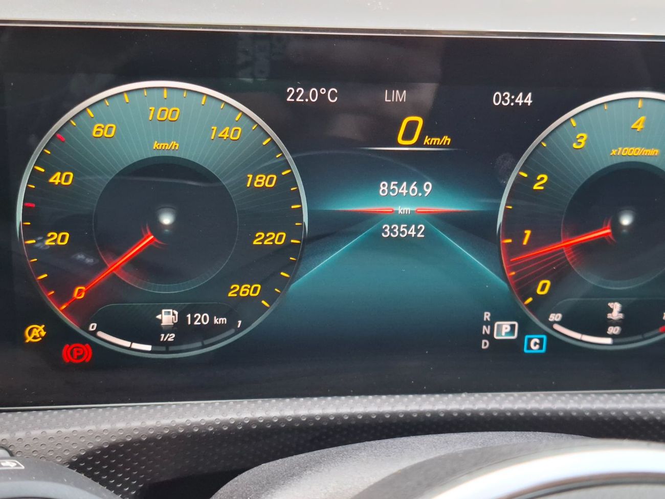 Mercedes-Benz A 220 Mercedes-Benz  A220 2021