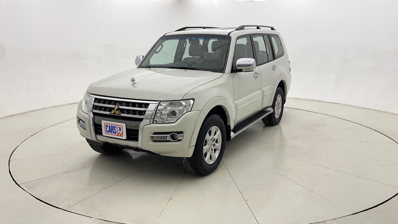 ميتسوبيشي باجيرو GLS MID 3 | بدون دفعة مقدمة | اختبار القيادة في المنزل