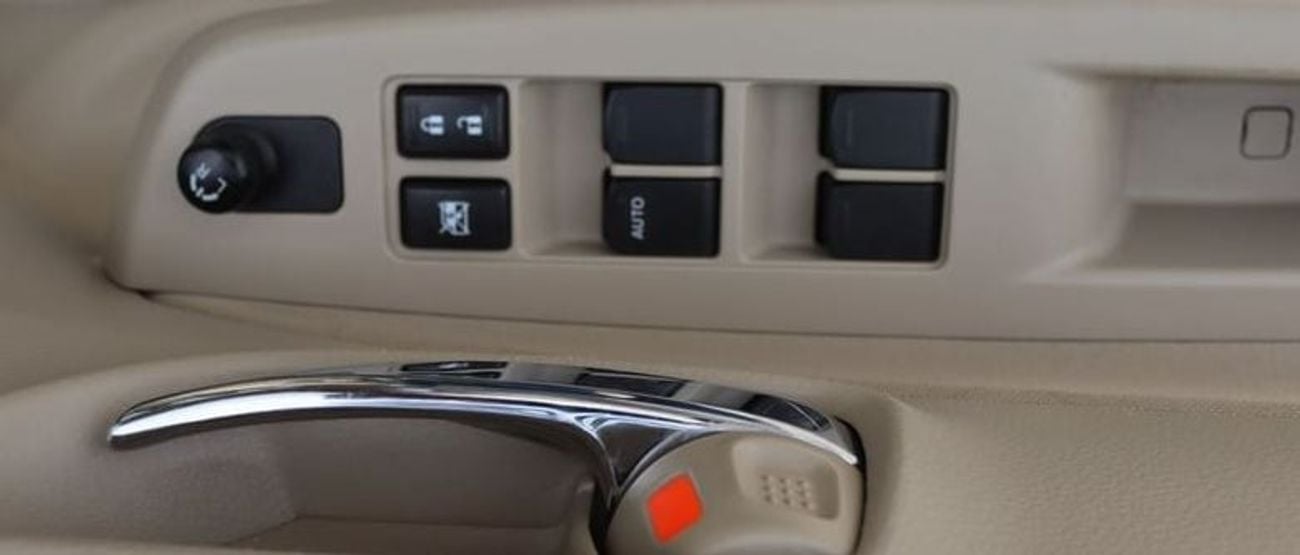 سوزوكي سياز سوزوكى سياز - 2023 - خليجى - بدون حوادث - محرك 1.5 - بحاله ممتازه فى الداخل والخارج