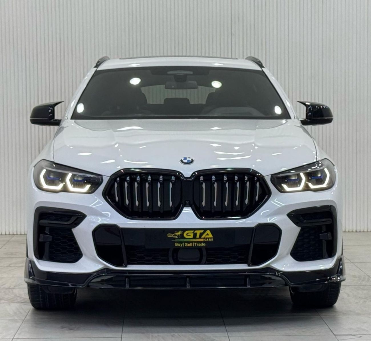بي أم دبليو X6 40i M Sport 3.0L 2022 BMW X6 xDrive40i M-Kit, 2027 BMW Warranty + Service Pack, Fully Loaded, Low Km